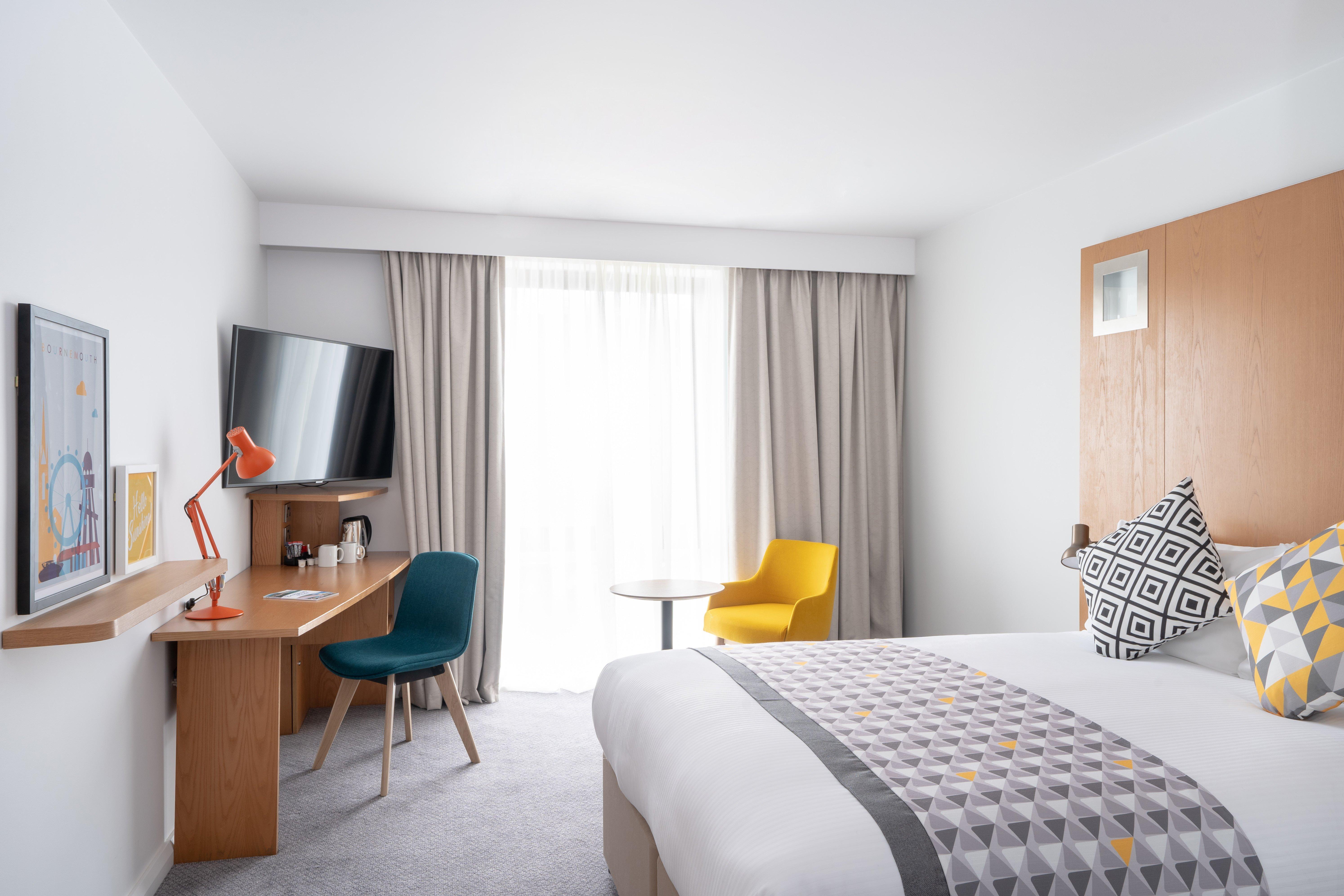 Holiday Inn Bournemouth By Ihg Ngoại thất bức ảnh
