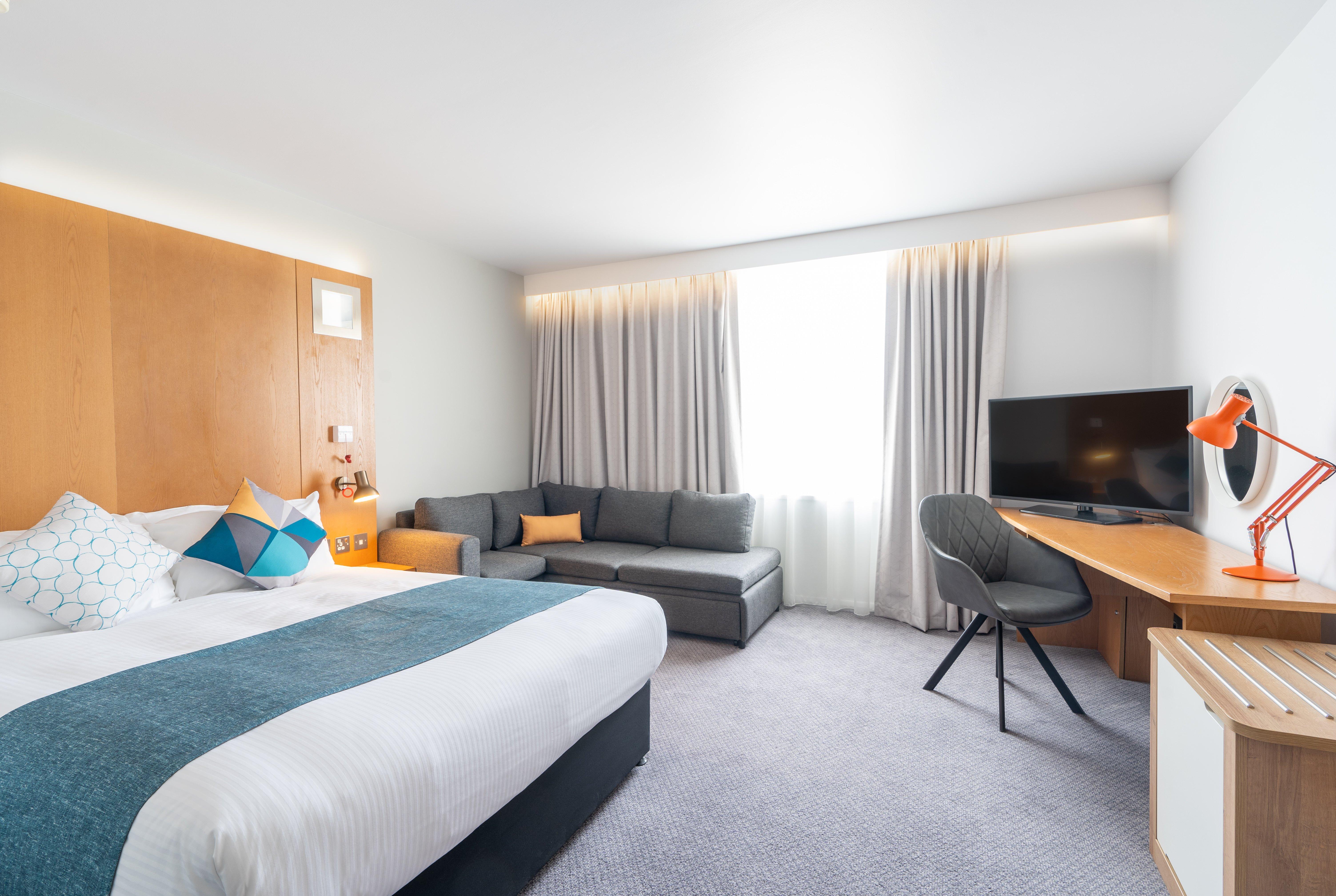 Holiday Inn Bournemouth By Ihg Ngoại thất bức ảnh