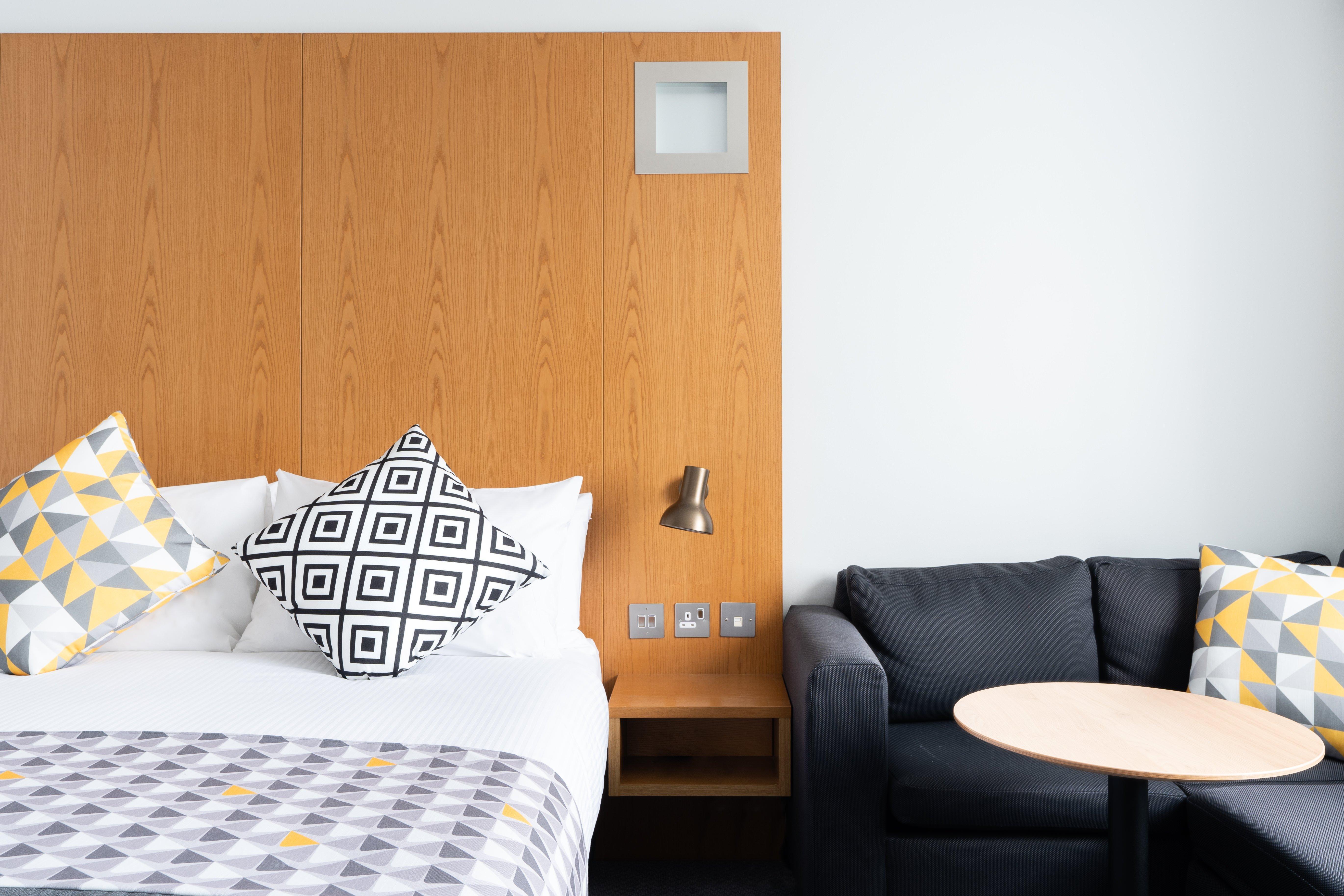 Holiday Inn Bournemouth By Ihg Ngoại thất bức ảnh