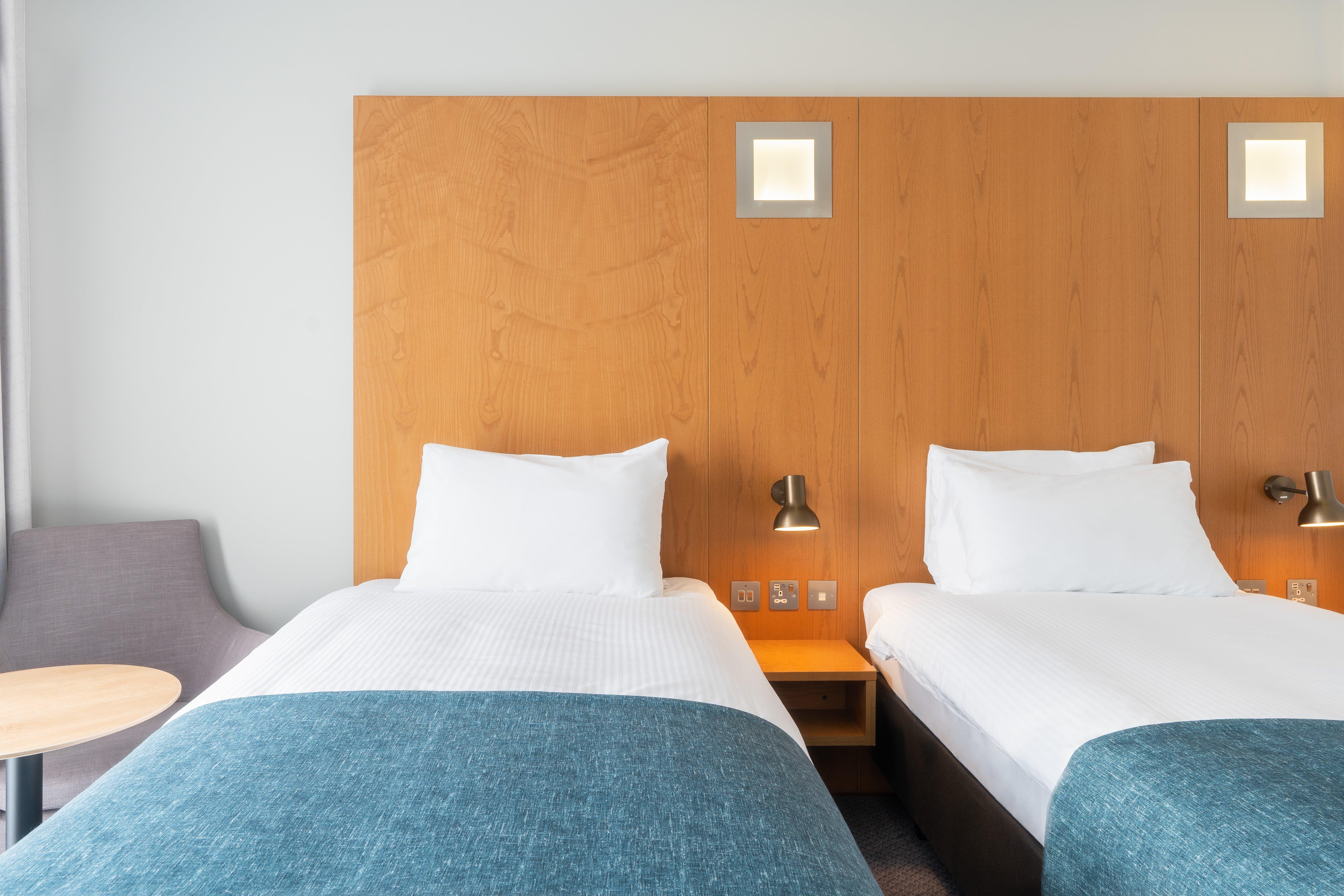 Holiday Inn Bournemouth By Ihg Ngoại thất bức ảnh